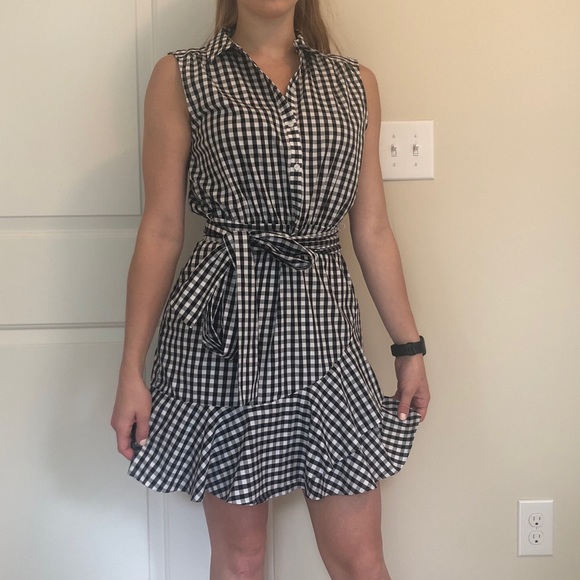 Express Dress - Picture 4 of 6